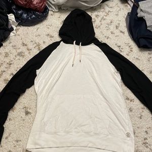 American Eagle~ L Hoodie